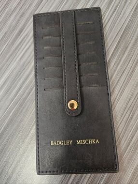 NIP Badgley Mischka Black Slim Card Organizer Wallet with Gold Snap